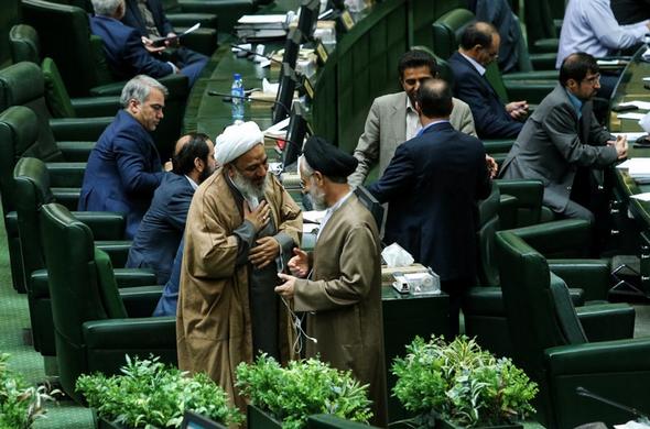 تصاویر : اولین جلسه علنی مجلس در سال ۹۵