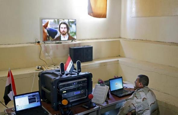 تصاویر : رادیویی برای مردم گرفتار داعش