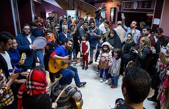 تصاویر : هنرمندان در روز جهانی تئاتر کودک تصاویر : هنرمندان در روز جهانی تئاتر کودک
