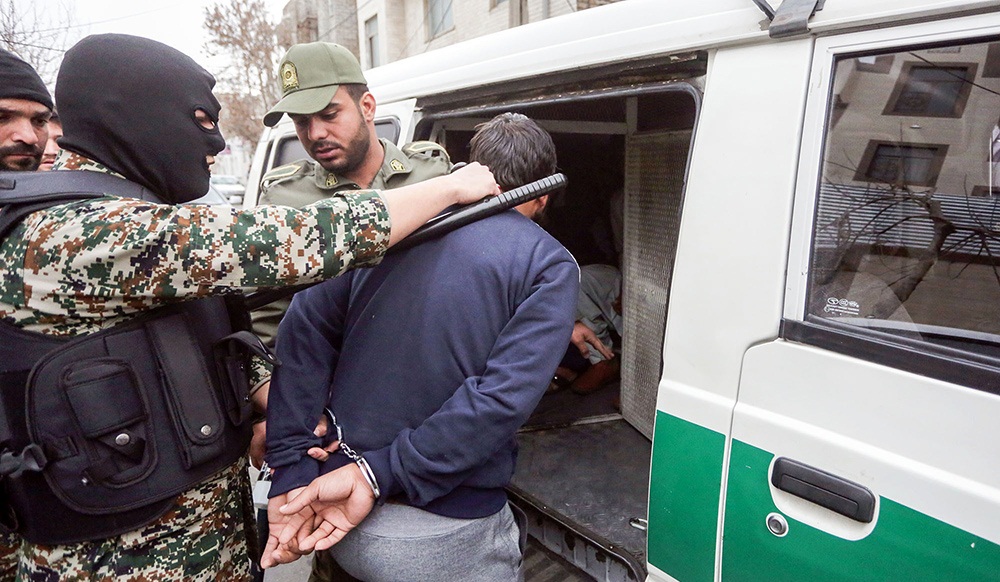 تصاویر : دستگیری فروشندگان مواد مخدر - مشهد
