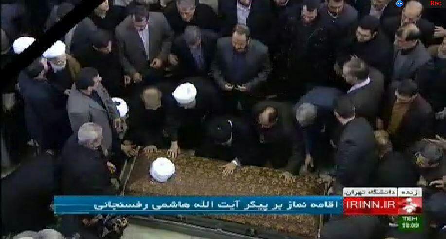 عکس/وداع رهبر معظم انقلاب با پیکر آیت الله هاشمی رفسنجانی