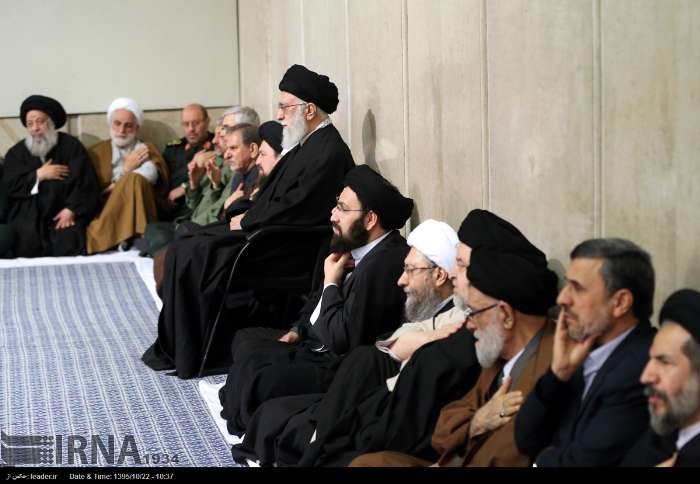 عکس/حضور محمود احمدی‌نژاد در مراسم ترحیم آیت‌الله هاشمی رفسنجانی