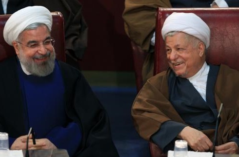 آیت الله هاشمی چگونه احمدی نژاد را مغلوب کرد؟ / در انتخابات آینده، فقدان هاشمی حس خواهد شد