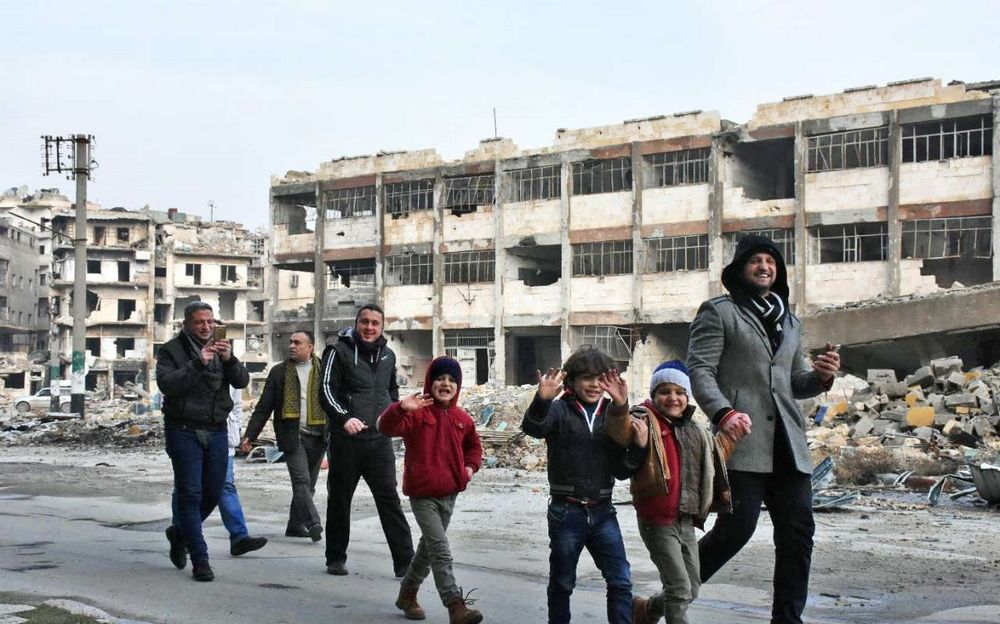 تصاویر : بازگشت مردم حلب پس از آزادی شهر