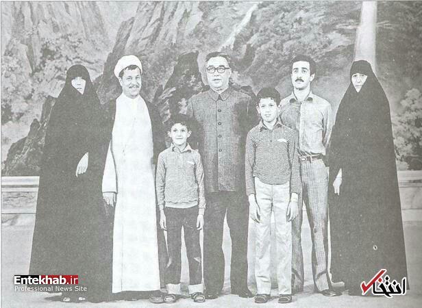 عکس دیده نشده ايت الله هاشمی به همراه خانواده در کره شمالی