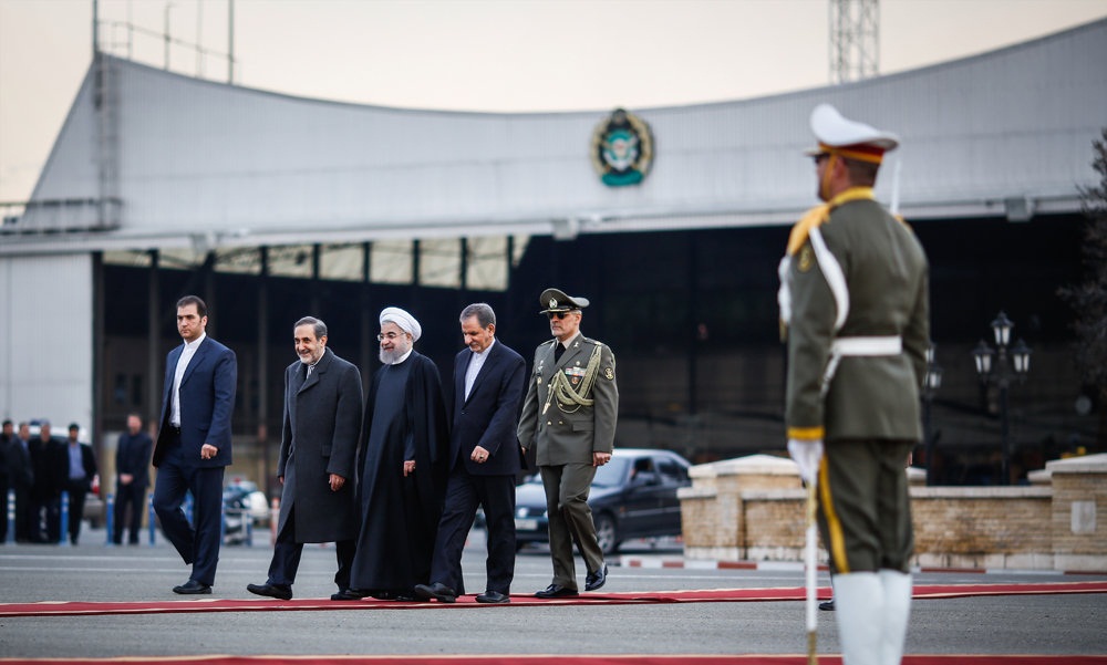 تصاویر : بدرقه رسمی رئیس جمهور در سفر به عمان و کویت