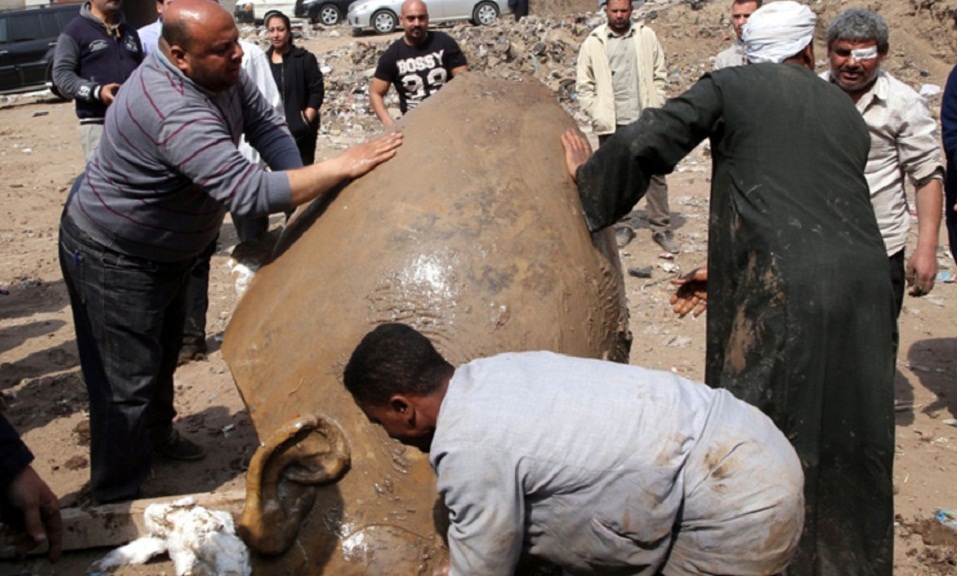 تصاویر : کشف مجسمه غول‌پیکر 3 هزار ساله در قاهره