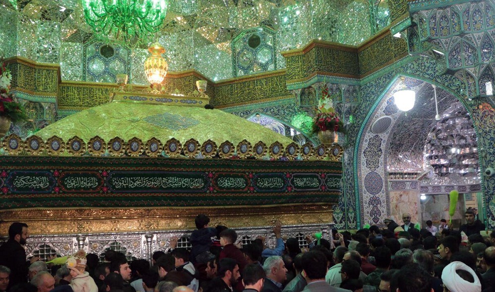 تصاویر : مراسم تحویل سال نو در مشهد و قم