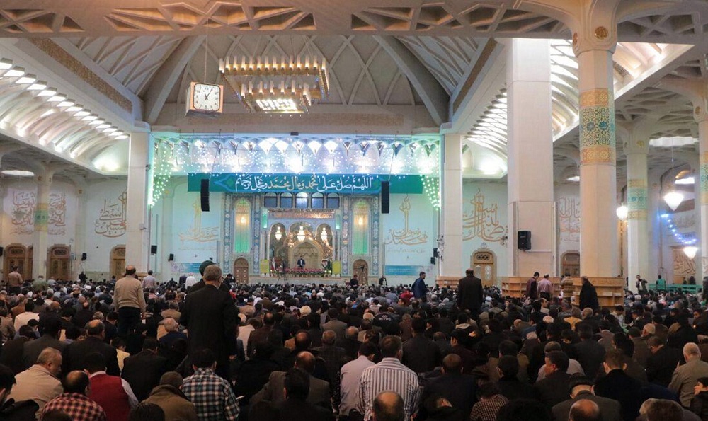تصاویر : مراسم تحویل سال نو در مشهد و قم