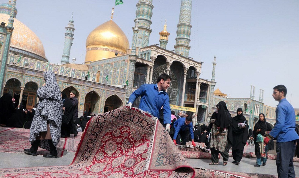 تصاویر : مراسم تحویل سال نو در مشهد و قم