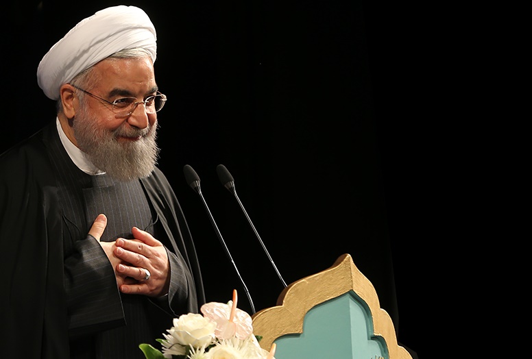 پیام تشکر بزرگ ایرانیان از روحانی بابت توافق هسته ای / چرا ریاست لاریجانی به نفع دولت است؟