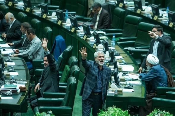 تصاویر : حال و هوای نمایندگان حذفشده از مجلس دهم تصاویر : حال و هوای نمایندگان حذفشده از مجلس دهم