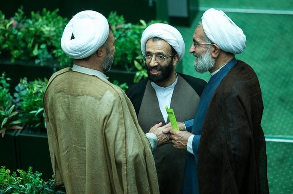 تصاویر : حال و هوای نمایندگان حذفشده از مجلس دهم تصاویر : حال و هوای نمایندگان حذفشده از مجلس دهم