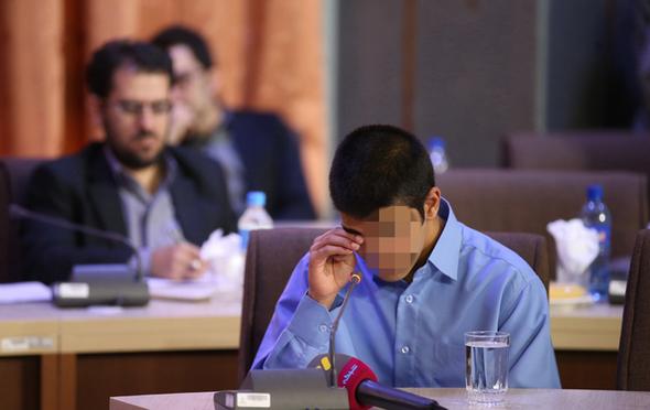 تصاویر : قاتل ستایش در حضور دادستان تهران تصاویر : قاتل ستایش در حضور دادستان تهران