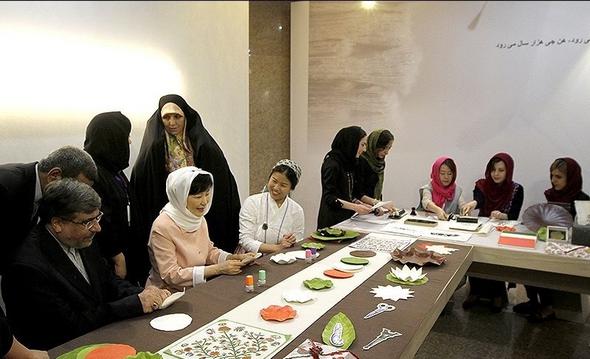تصاویر : جشنواره یکدلی کره و ایران