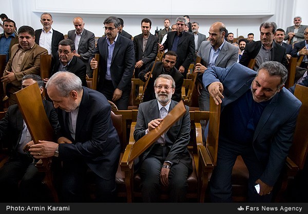 دیدار لاریجانی با معلمان نمونه کشور/ عکس