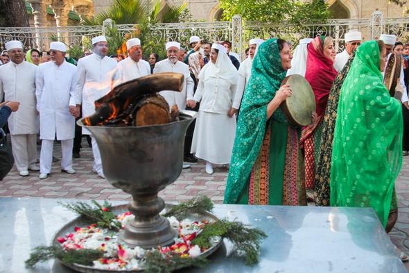 تصاویر : آیین نوزوتی زرتشتیان تهران تصاویر : آیین نوزوتی زرتشتیان تهران