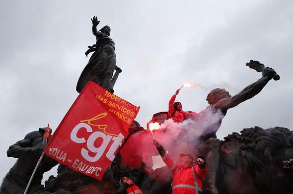 تصاویر : شورش در فرانسه علیه اصلاحات کار