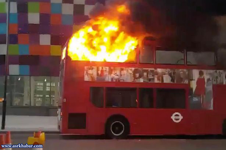 حریق شدید اتوبوس دو طبقه در انگلیس