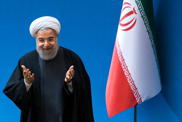 آیا روحانی در انتخابات ریاست جمهوری 96 پیروز می شود؟ / فعلا در کل کفه ترازو به نفع «شیخ دیپلمات» سنگینی می کند