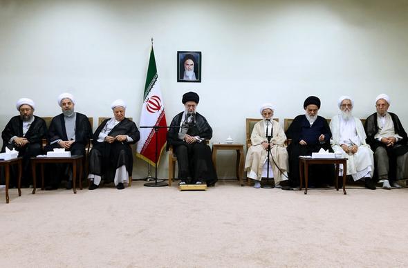 تصاویر : دیدار اعضای مجلس خبرگان با رهبرمعظمانقلاب
