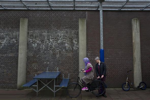 تصاویر : اسکان پناهجویان در زندان‌های هلند