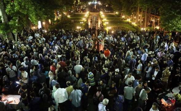 تصاویر : امضای دفتر یادبود برای 