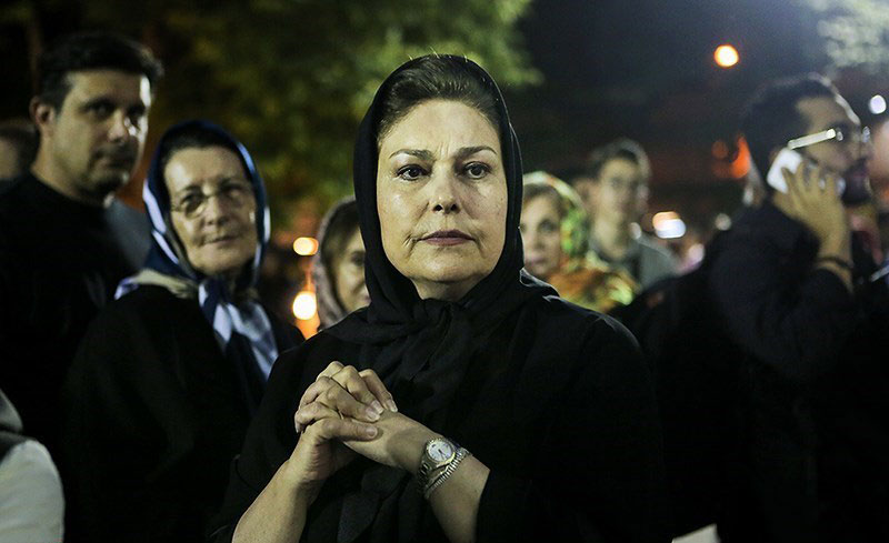 تصاویر : امضای دفتر یادبود برای 