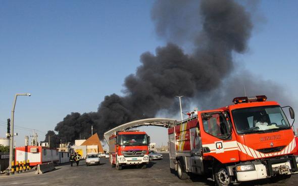 تصاویر : آتش سوزی در پتروشیمی ماهشهر