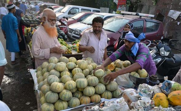 تصاویر : بازار هند ویژه ماه رمضان تصاویر : بازار هند ویژه ماه رمضان