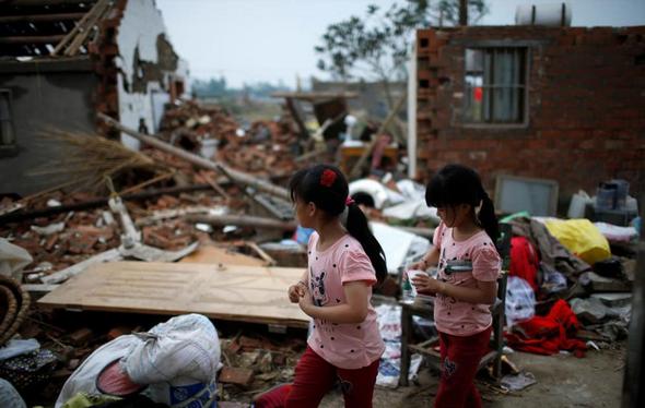 تصاویر : توفان مرگبار در چین‎