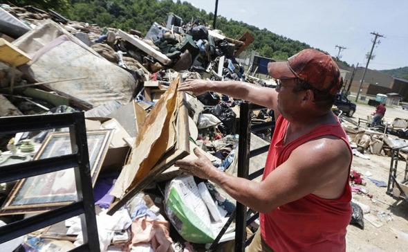 تصاویر : توفان مرگبار در ویرجینیای غربی‎