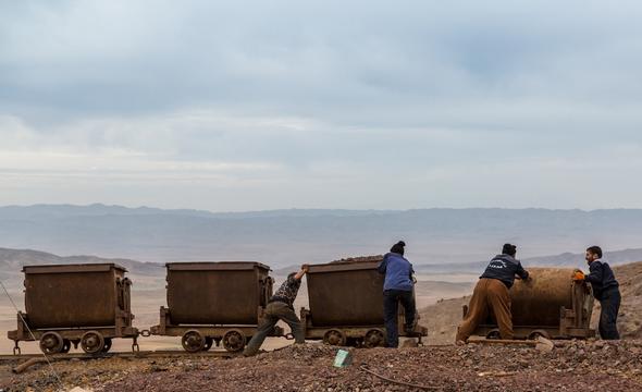تصاویر : کارگران معدن فیروزه