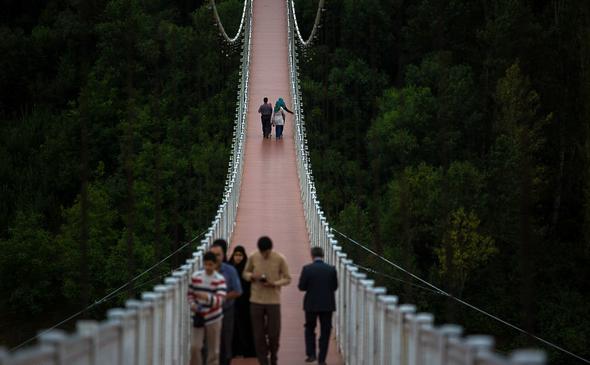 تصاویر : بزرگترین پل معلق خاورمیانه در اردبیل