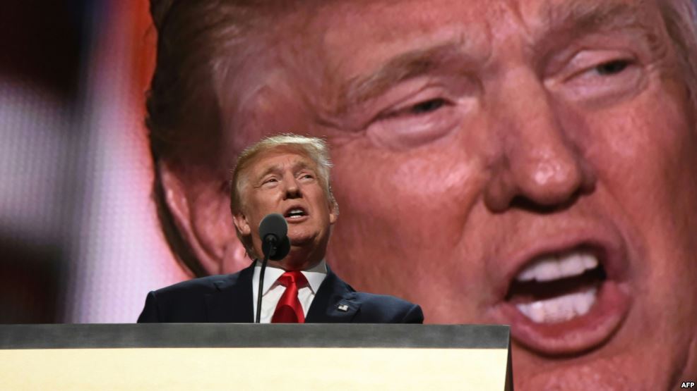 دونالد ترامپ: هواپیمایی که گفته بودم، حامل زندانی ها بود، نه 400 میلیون دلارِ ایران دونالد ترامپ: هواپیمایی که گفته بودم، حامل زندانی ها بود، نه 400 میلیون دلارِ ایران