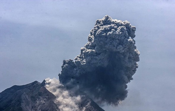 تصاویر : فعال شدن کوه آتشفشانی در اندونزی‎