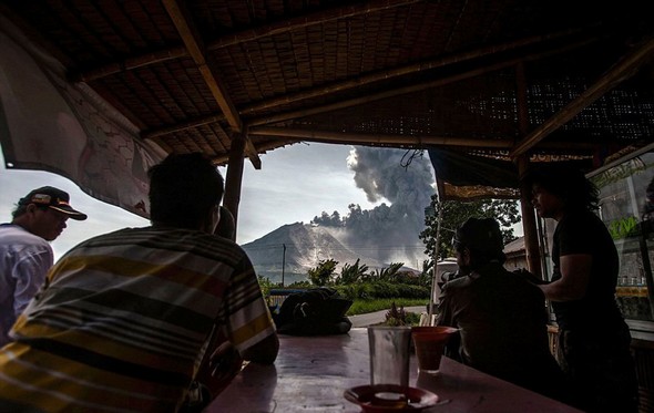 تصاویر : فعال شدن کوه آتشفشانی در اندونزی‎