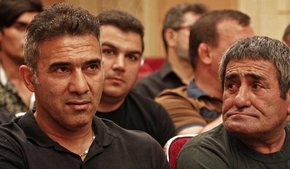 تصاویر : چهره‌ها در مراسم ترحیم برادر 