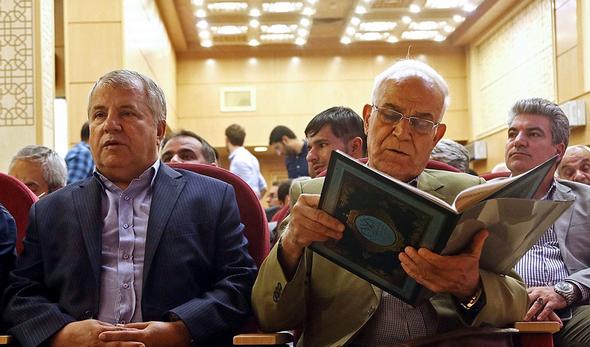 تصاویر : چهره‌ها در مراسم ترحیم برادر 