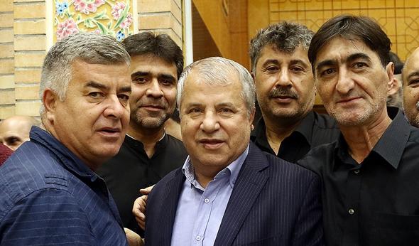 تصاویر : چهره‌ها در مراسم ترحیم برادر 