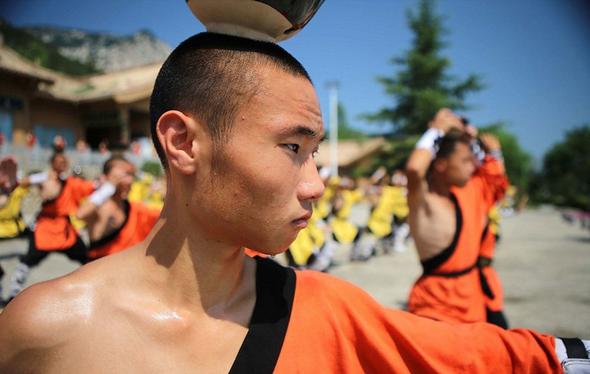 تصاویر : تمرینات سخت راهبان معبد شائولین