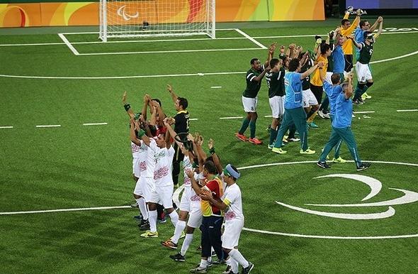 تصاویر : نایب قهرمانی ایران در فوتبال ۵ نفره پارالمپیک