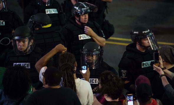 تصاویر : آشوب در شارلوت آمریکا