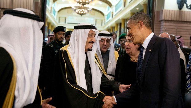 چرا امریکا دیگر به سعودی ها علاقه نشان نمی دهد؟ / ادامه سیاست اوباما در کاخ سفید یعنی چرخش استراتژیک به سمت ایران