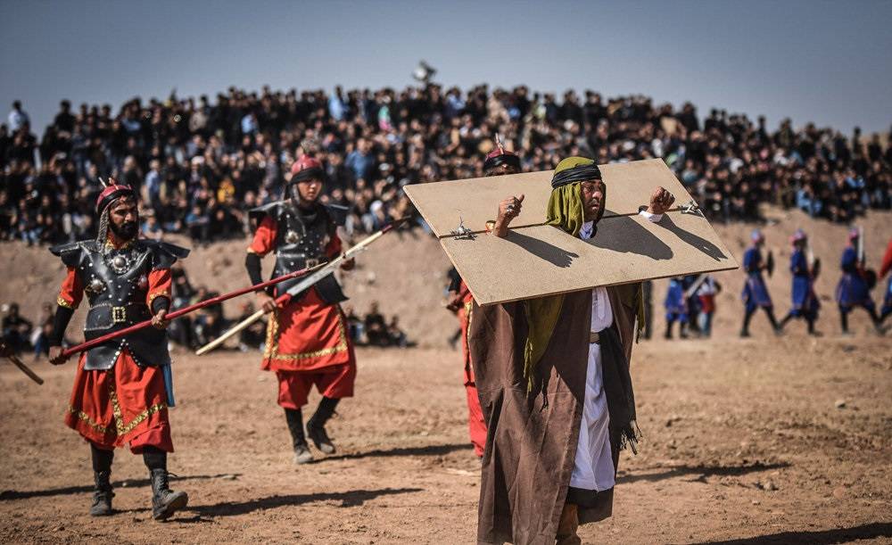 تصاویر : بزرگترین تعزیه میدانی کشور