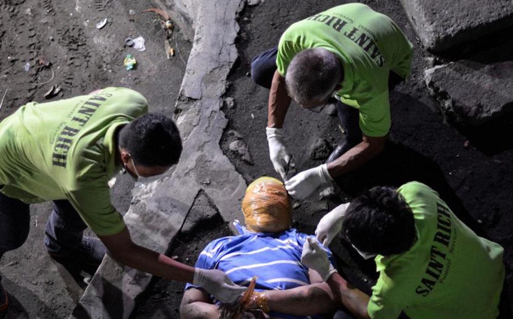 تصاویر : روش پلیس فیلیپین برای ‎مبارزه با مواد مخدر
