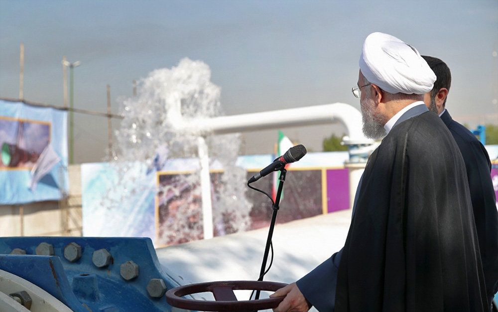 تصاویر : سفر روحانی به اهواز و افتتاح 3 پروژه بزرگ نفتی