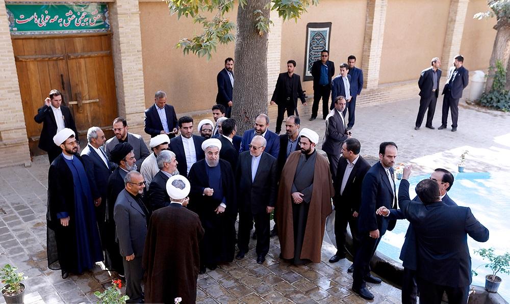 تصاویر : حضور روحانی در بیت امام خمینی (ره)