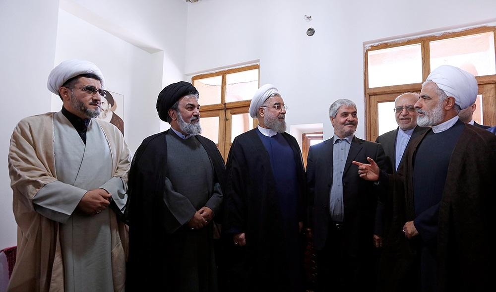 تصاویر : حضور روحانی در بیت امام خمینی (ره)