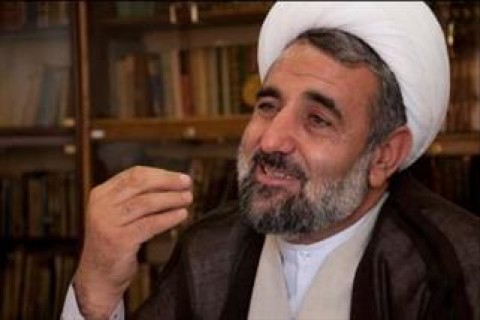 ذوالنور: سرداران آمپول و الکل به حوزه سردارانحرم ورود نکنند!
